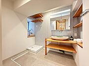 十分な広さの脱衣所。