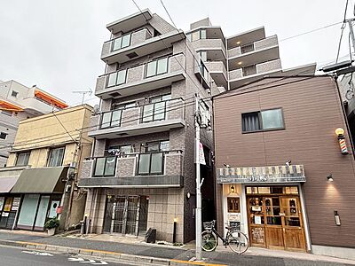 外観:飽きのこないシンプルモダンな外観です。 外観:飽きのこないシンプルモダンな外観です。