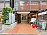 エントランス：上質感漂う玄関アプローチです。