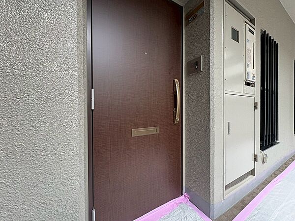 玄関を拡大表示