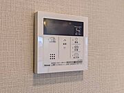 見やすい画面で操作しやすい給湯パネル。
