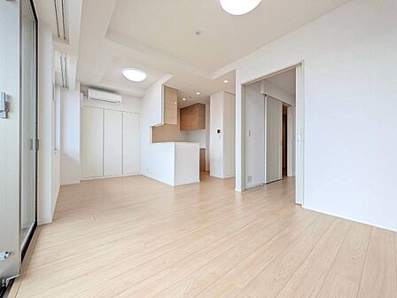 充実した生活は伸びやかな居室空間から始まります。