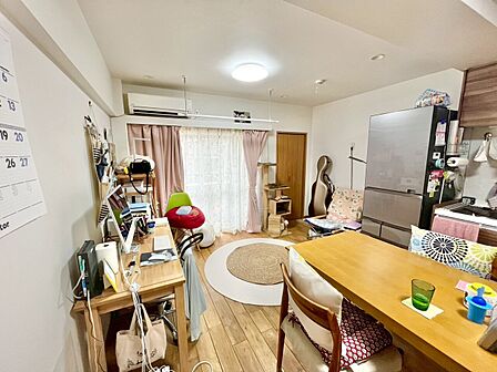 通風・採光に優れ、心地よい光と風が溢れています。