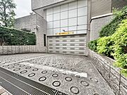 駐車スペースが嬉しいですね。※空き状況は都度ご確認下さい。