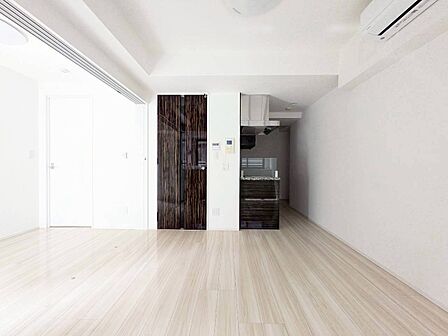 落ち着いた雰囲気に包まれて、伸びやかな空間。
