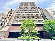 飽きのこないシンプルモダンな外観です。