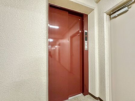エレベーター完備のため荷物が多くなっても安心。