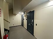 清潔感のある落ち着いた雰囲気の玄関です。