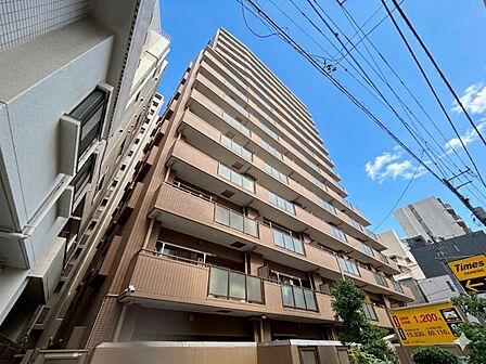 飽きのこないシンプルモダンな外観です。