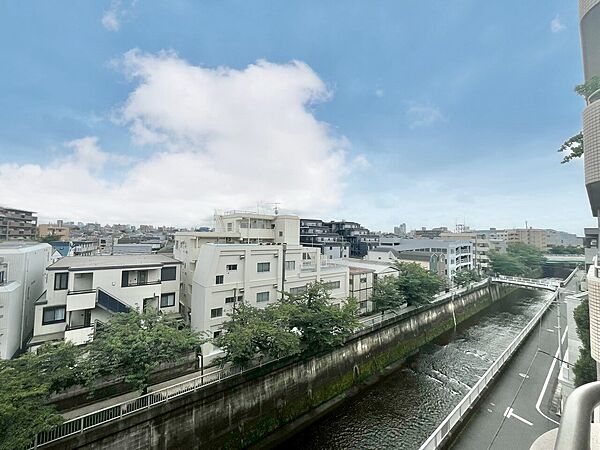 バルコニーを拡大表示