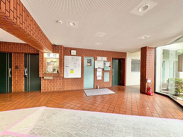 エントランス