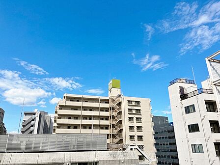 陽当たり・通風・開放感に恵まれた環境です。※CG加工により晴天にしています。