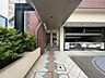 エントランス：上質感漂う玄関アプローチです。