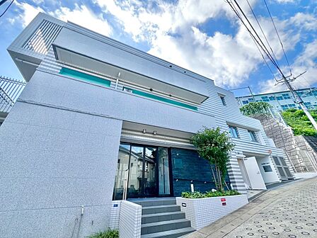 忙しく過ぎゆく日常を置き去るほど、ゆったりした時間が流れる住環境。