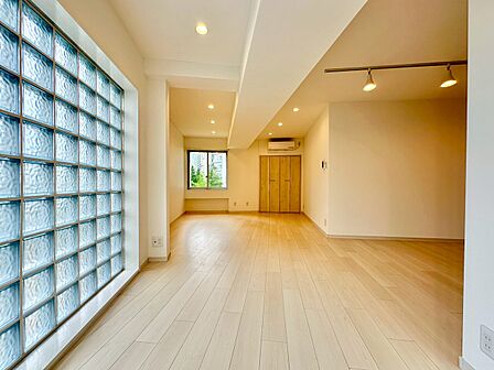充実した生活は伸びやかな居室空間から始まります。