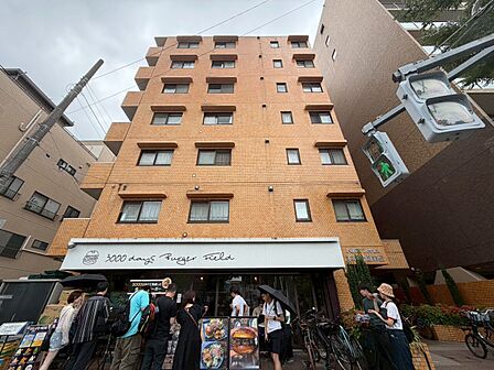 飽きのこないシンプルモダンな外観です。