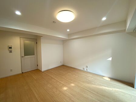 伸びやかな空間のなかで、ゆったりとしたひとときを過ごせます。