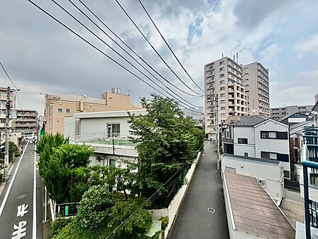 眺望や窓からの景色が良いと、家で過ごす時間も快適です。