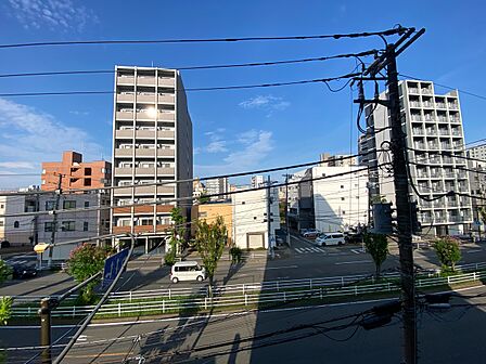 眺望や窓からの景色が良いと、家で過ごす時間も快適です。