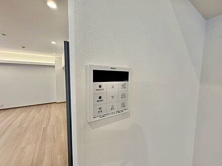 見やすい画面で操作しやすい給湯パネル。