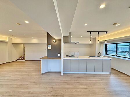 「空間が織り成すひとつ先の住み心地」を演出します。