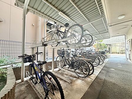 駐輪場も綺麗に整頓されています。※空き状況は都度ご確認下さい。