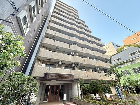 飽きのこないシンプルモダンな外観です。