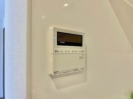見やすい画面で操作しやすい給湯パネル。