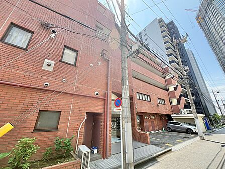 飽きのこないシンプルモダンな外観です。