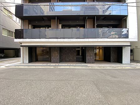 館内は静寂な中が保たれており、管理が行き届いている印象を受けました。