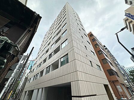 飽きのこないシンプルモダンな外観です。