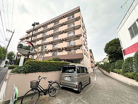 忙しく過ぎゆく日常を置き去るほど、ゆったりした時間が流れる住環境。