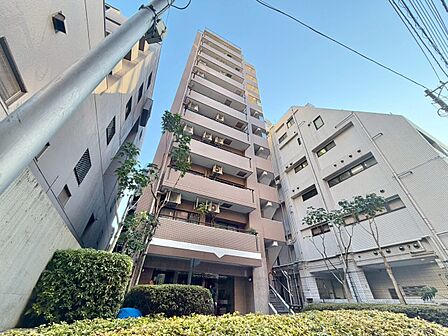 飽きのこないシンプルモダンな外観です。