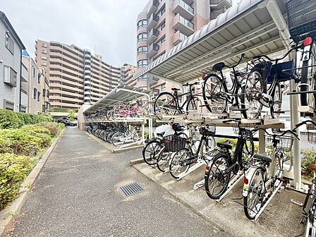 駐輪場も綺麗に整頓されています。※空き状況は都度ご確認下さい。