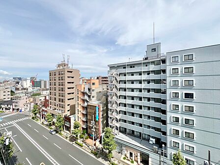 眺望や窓からの景色が良いと、家で過ごす時間も快適です。