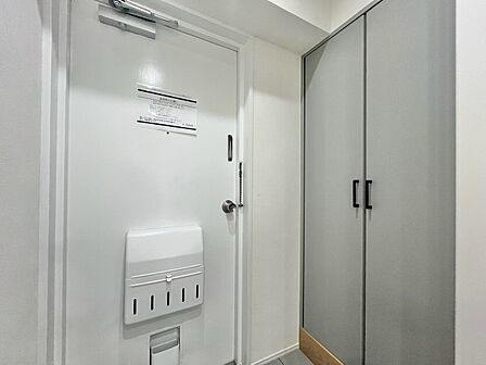 清潔感のある落ち着いた雰囲気の玄関です。