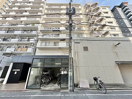 飽きのこないシンプルモダンな外観です。