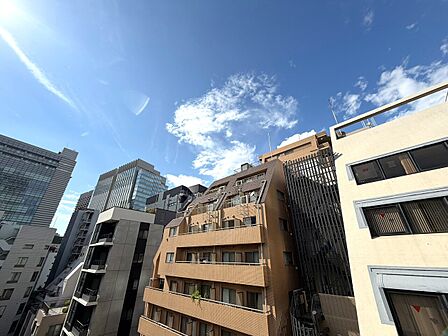 眺望や窓からの景色が良いと、家で過ごす時間も快適です。