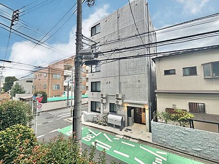眺望や窓からの景色が良いと、家で過ごす時間も快適です。