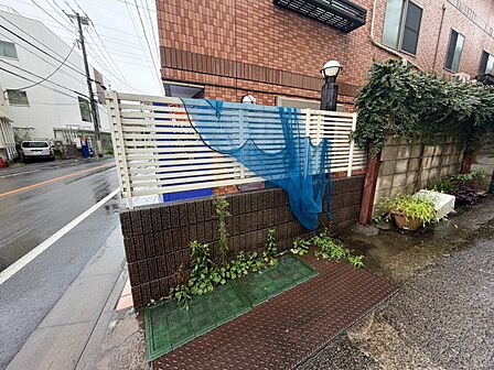 ゴミ置場。綺麗に管理されております。