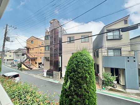 眺望や窓からの景色が良いと、家で過ごす時間も快適です。