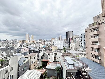 眺望や窓からの景色が良いと、家で過ごす時間も快適です。