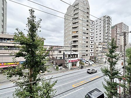 眺望や窓からの景色が良いと、家で過ごす時間も快適です。