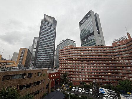 眺望や窓からの景色が良いと、家で過ごす時間も快適です。