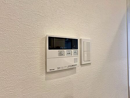 見やすい画面で操作しやすい給湯パネル。