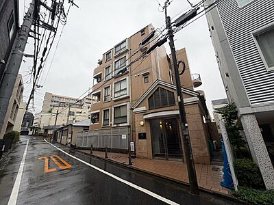 外観:飽きのこないシンプルモダンな外観です。 外観:飽きのこないシンプルモダンな外観です。