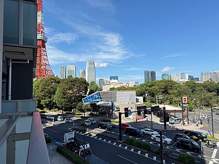 陽当たり・通風・開放感に恵まれた環境です。