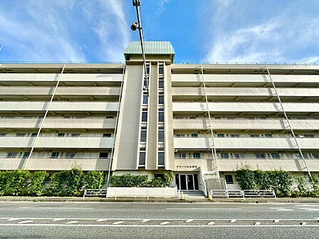 忙しく過ぎゆく日常を置き去るほど、ゆったりした時間が流れる住環境。