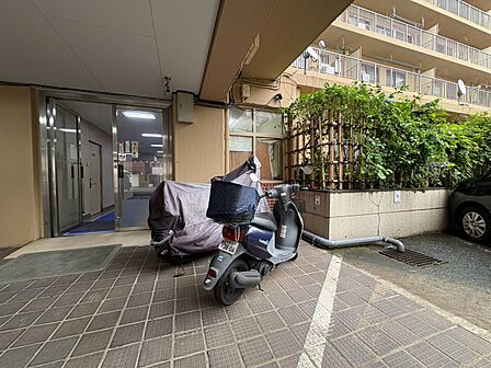 バイク置き場もございます。※空き状況は都度ご確認下さい。