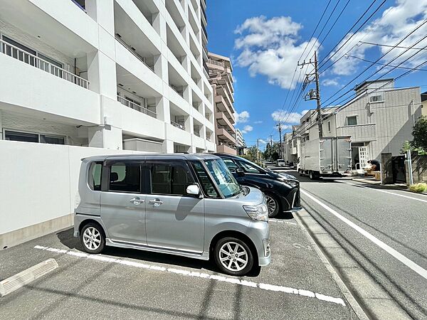 駐車場を拡大表示